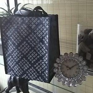 Meet your Posher, Janes